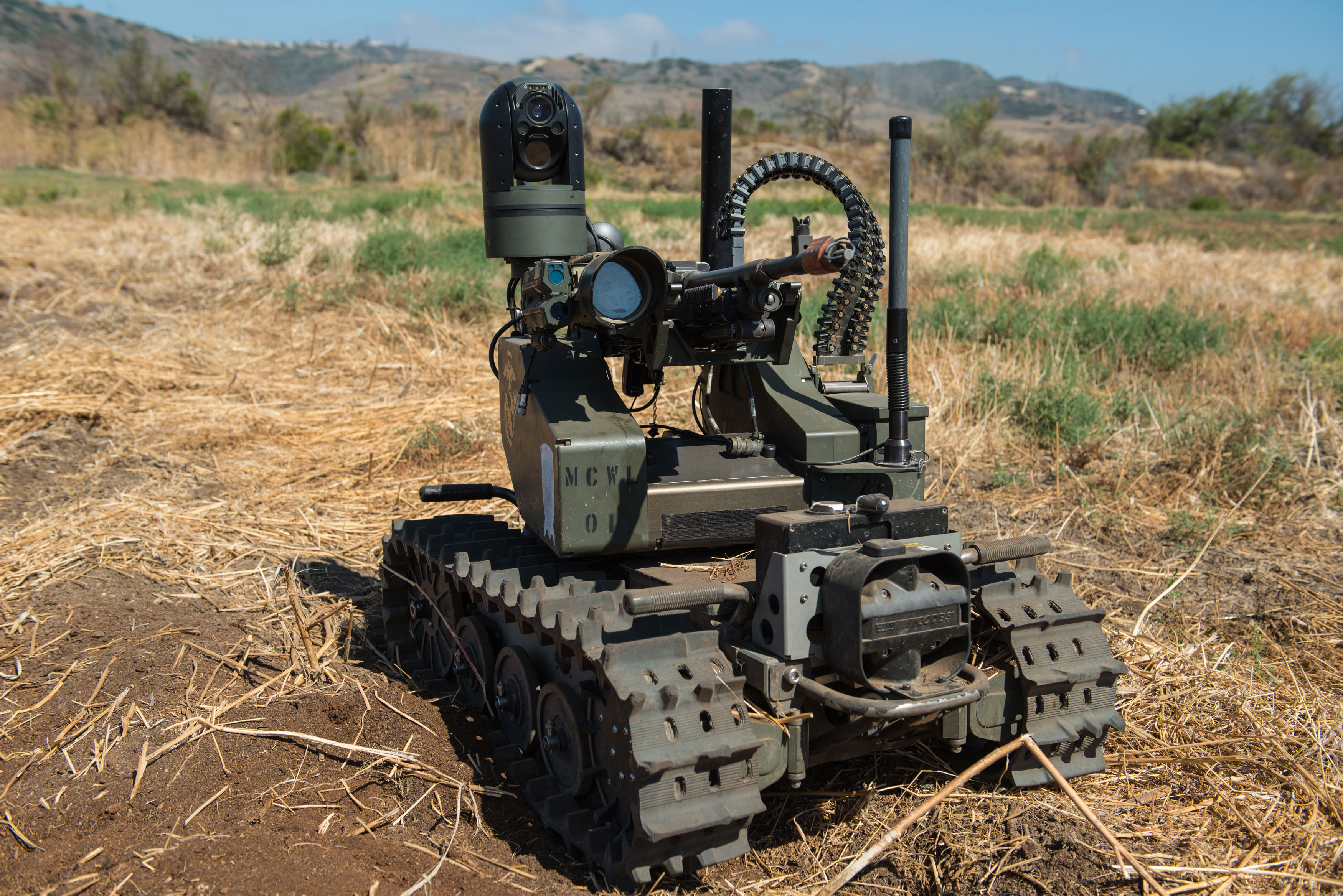 Про военных роботов. Maars (Modular Advanced Armed Robotic System), QINETIQ, США. Maars Modular Advanced Armed Robotic System. Боевой робот maars. Робототехнический комплекс Скорпион.
