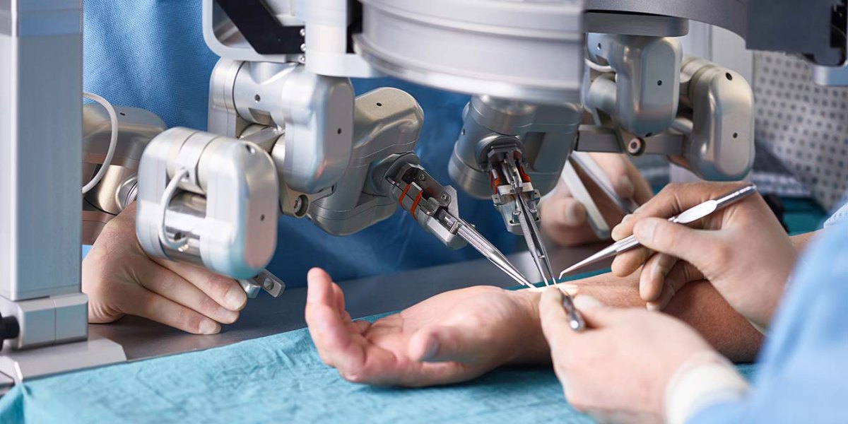 Robot-assisted high-precision surgery has passed its first test in humans |  MIT Technology Review