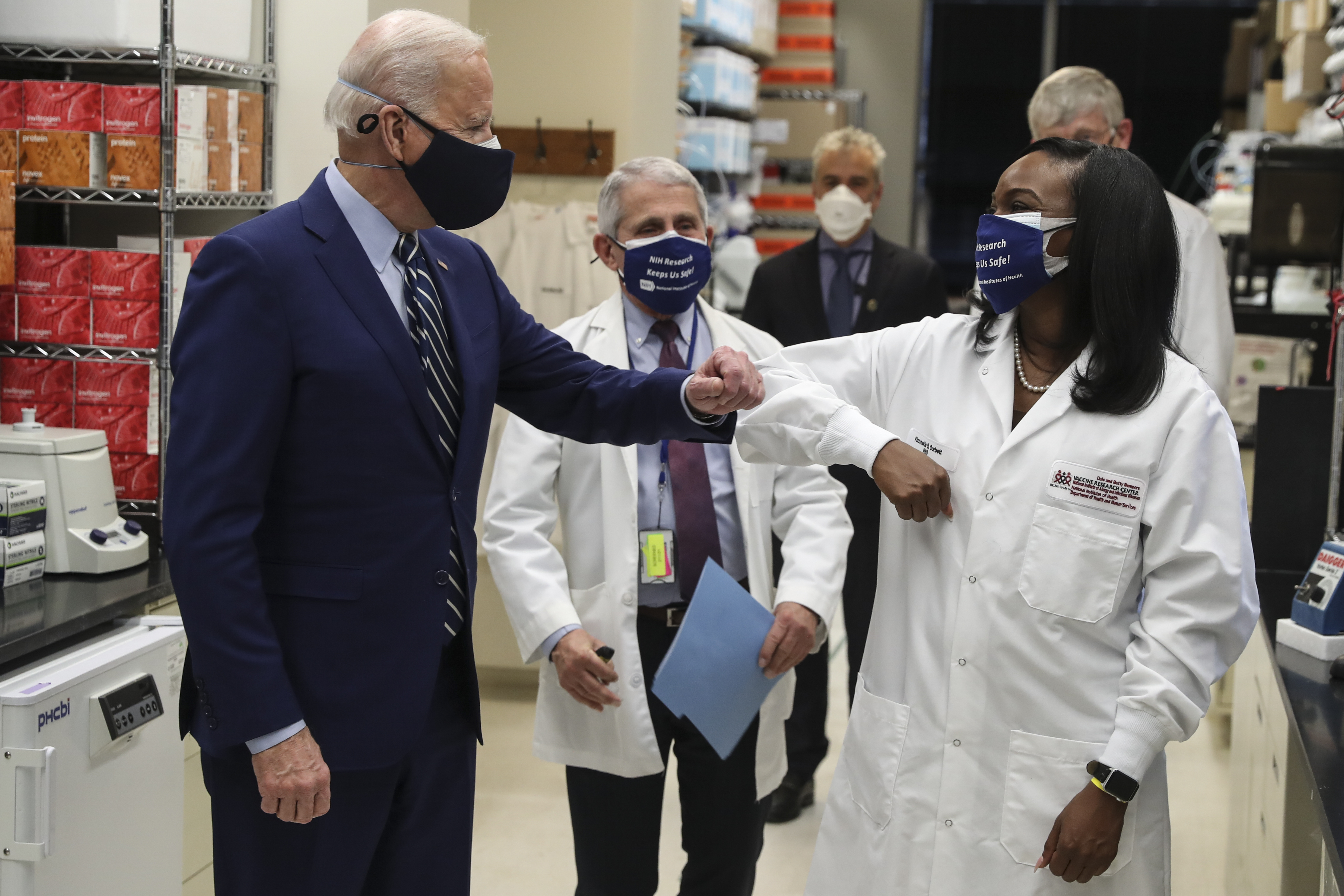 Biden visits the National Institutes of Health