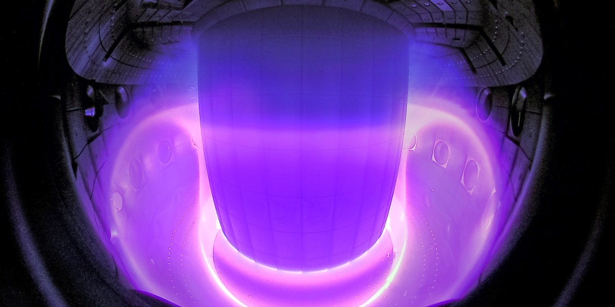 DeepMind’s AI can management superheated plasma inside a fusion reactor 