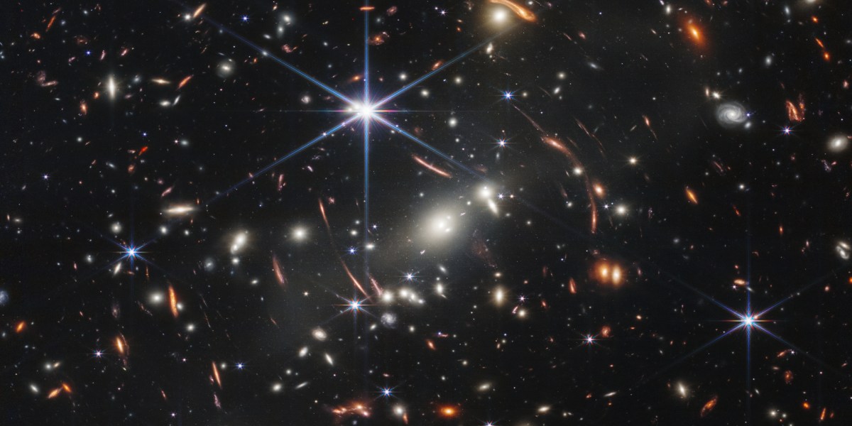 Президент Байден раскрывает первое «поэтическое» изображение вселенной космического телескопа Джеймса Уэбба