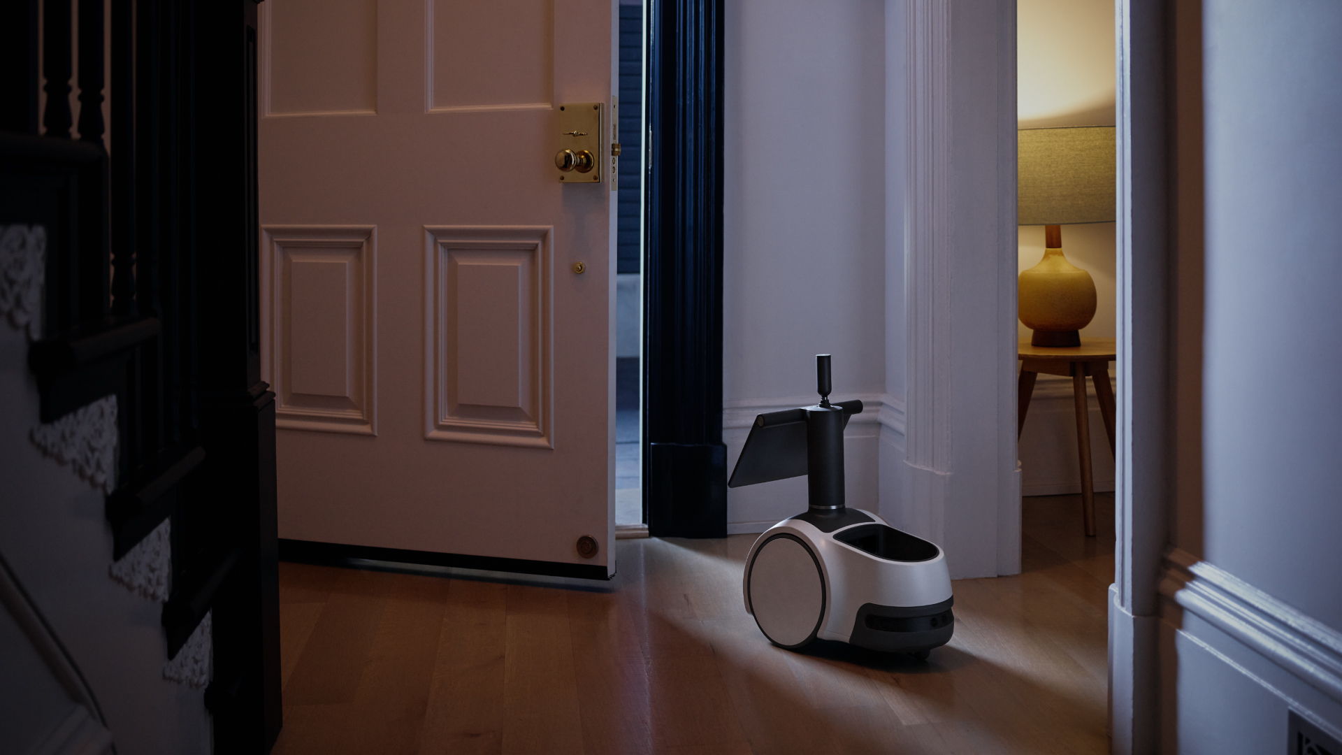 tonehøjde ale godkende Amazon has a new plan for its home robot Astro: to guard your life | MIT  Technology Review