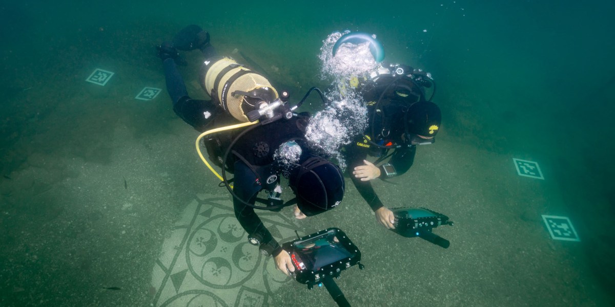 AI is bringing the internet underwater to submerged Roman ruins
