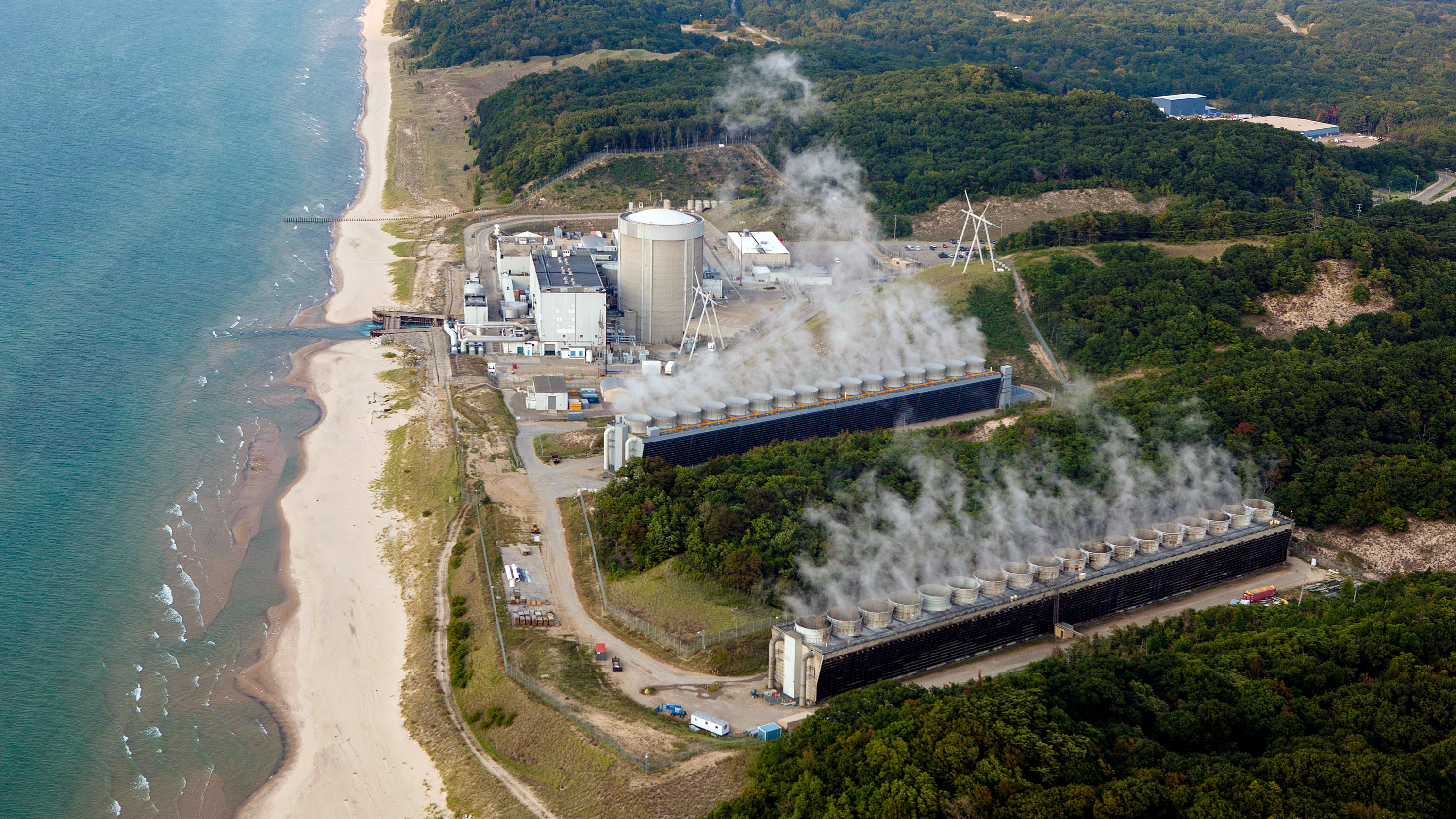 aerial photograph of Palisades Nuclear Generating Station Covert Township Michigan from 2012